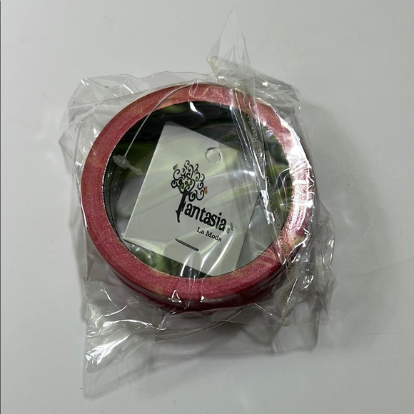 Moda Pink Bangle Accessory - Picture 7 of 16